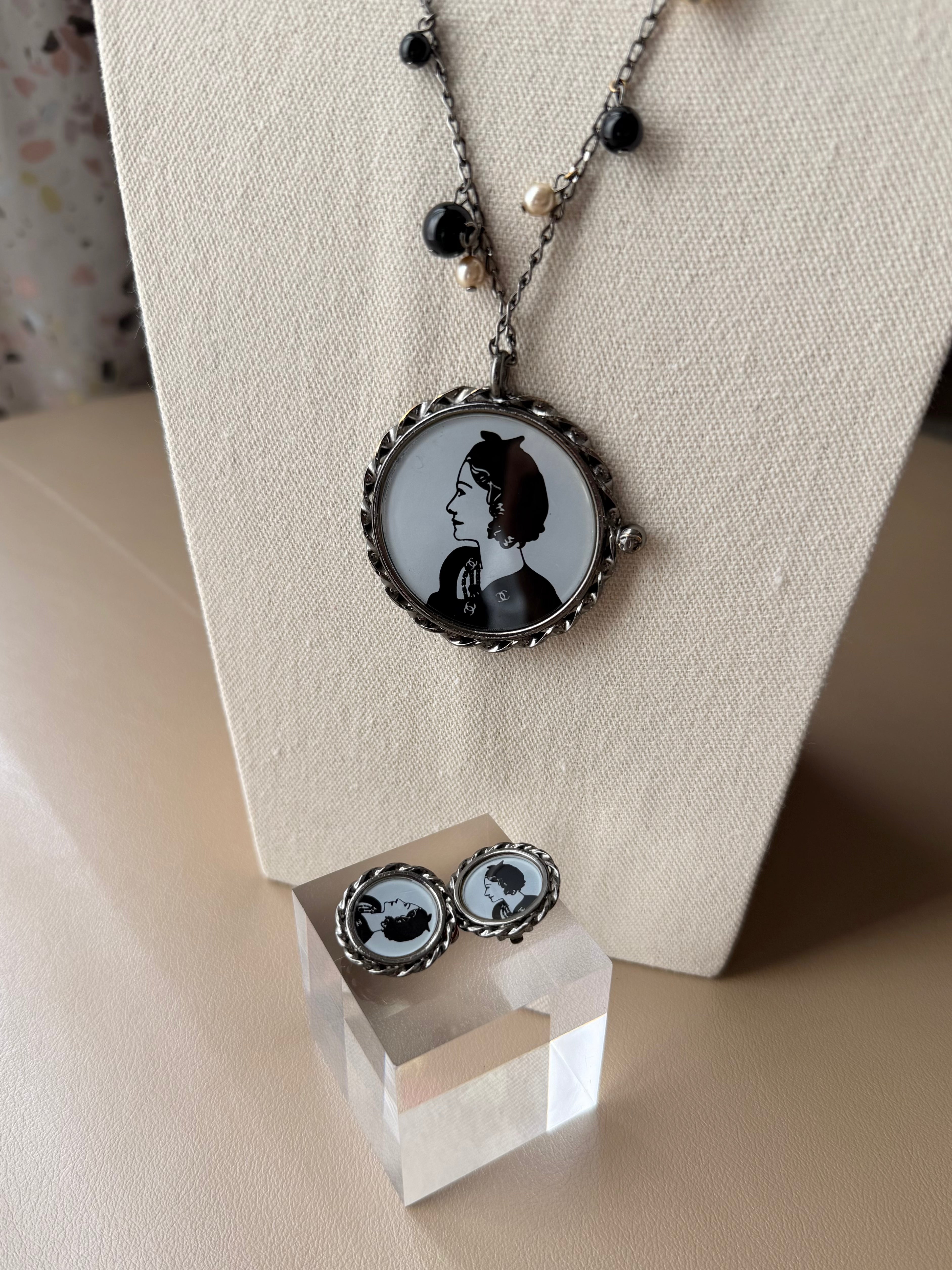S/S 2003 “Mademoiselle Cameo” Pendant Necklace & Clip-On Earrings Set