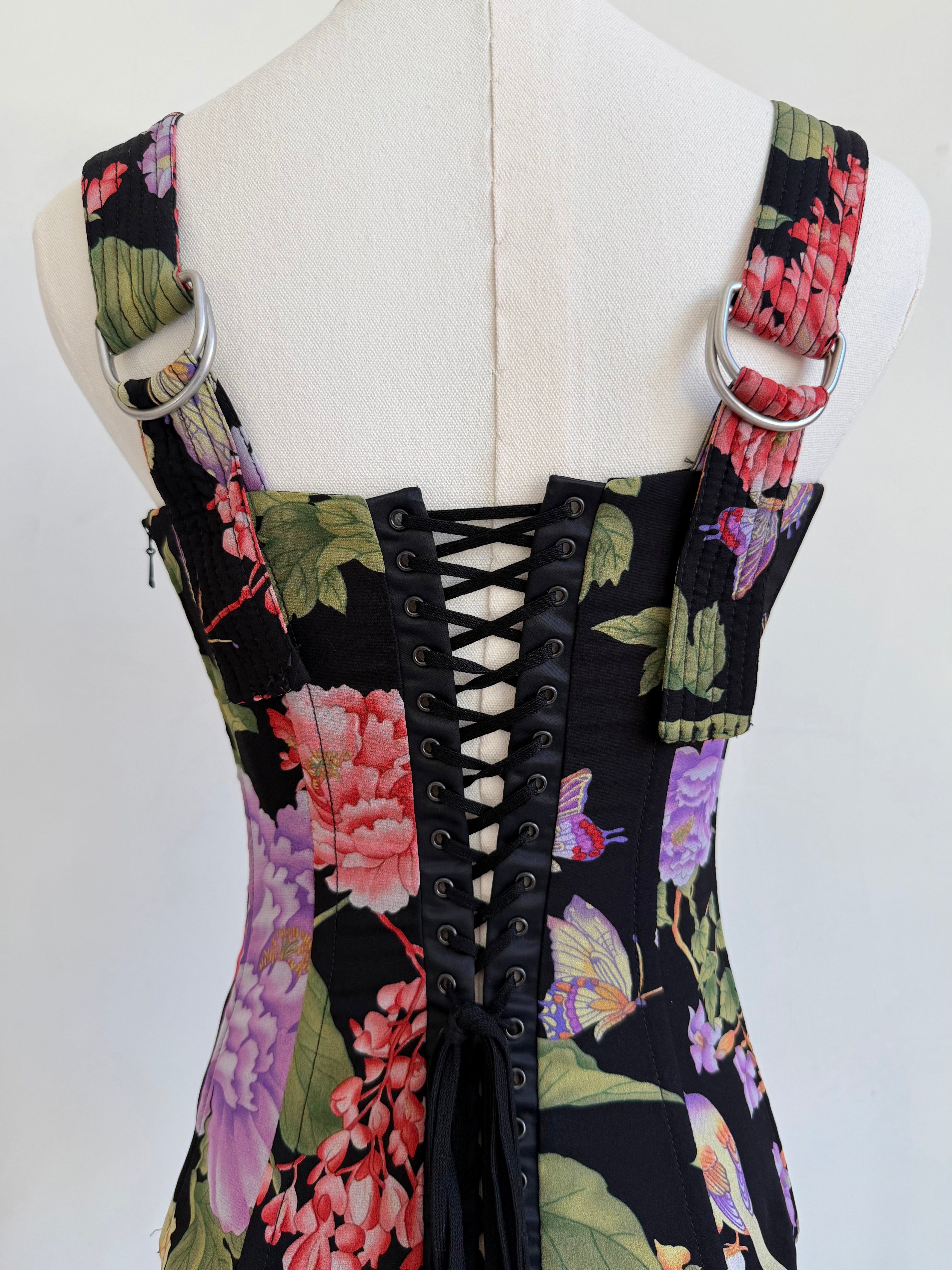 2000s Black Floral Print Lace Up Corset