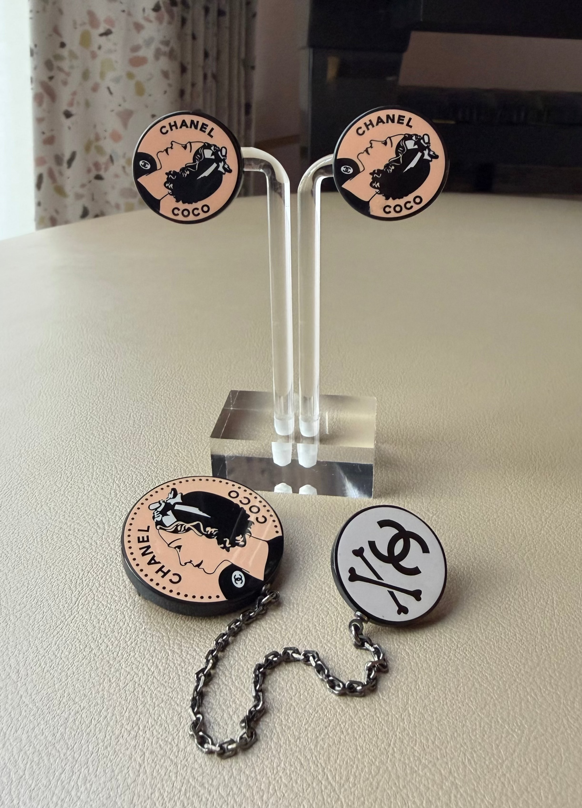 S/S 2003 ‘Coco Portrait’ Chain-Link Brooch