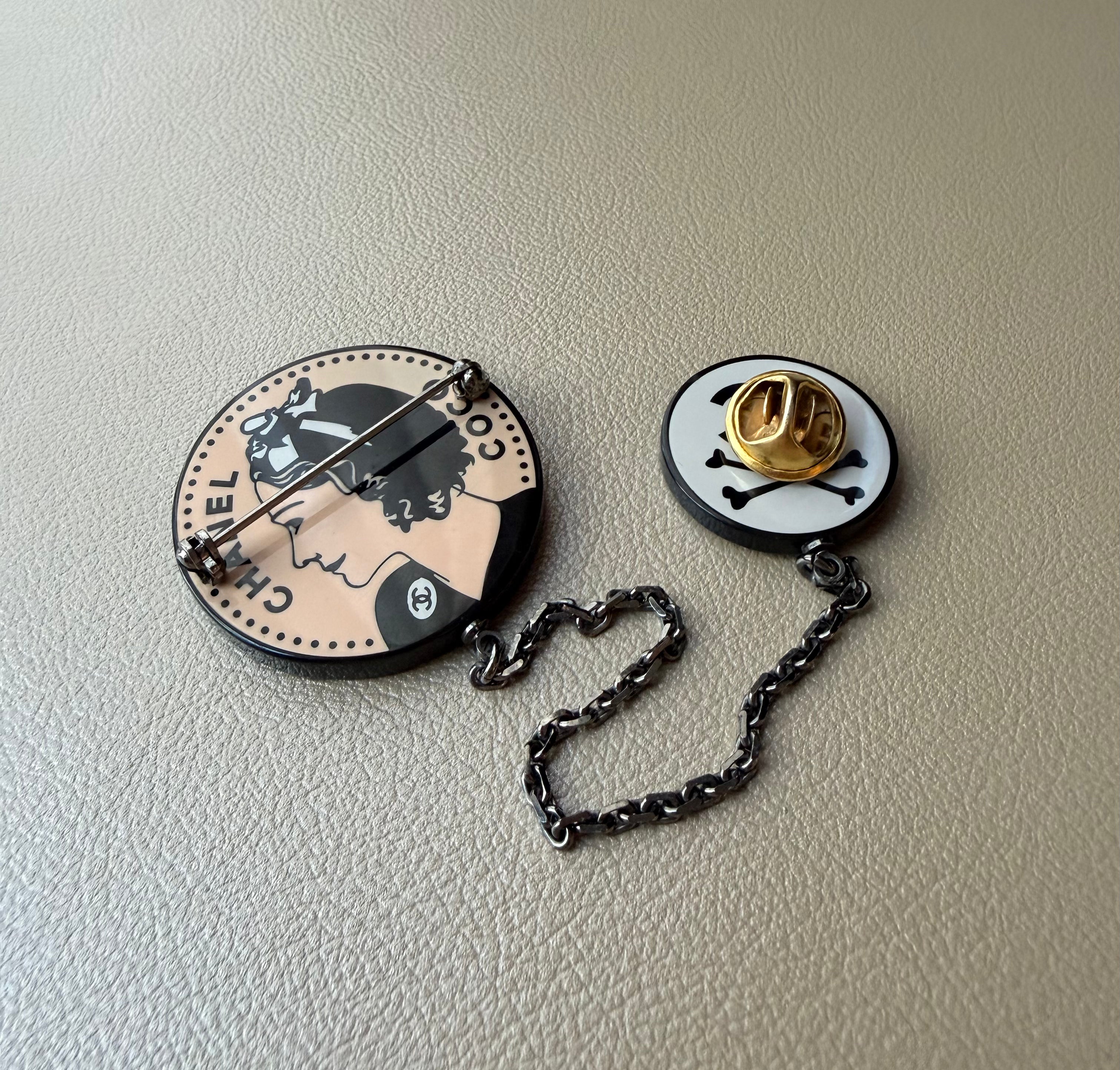 S/S 2003 ‘Coco Portrait’ Chain-Link Brooch