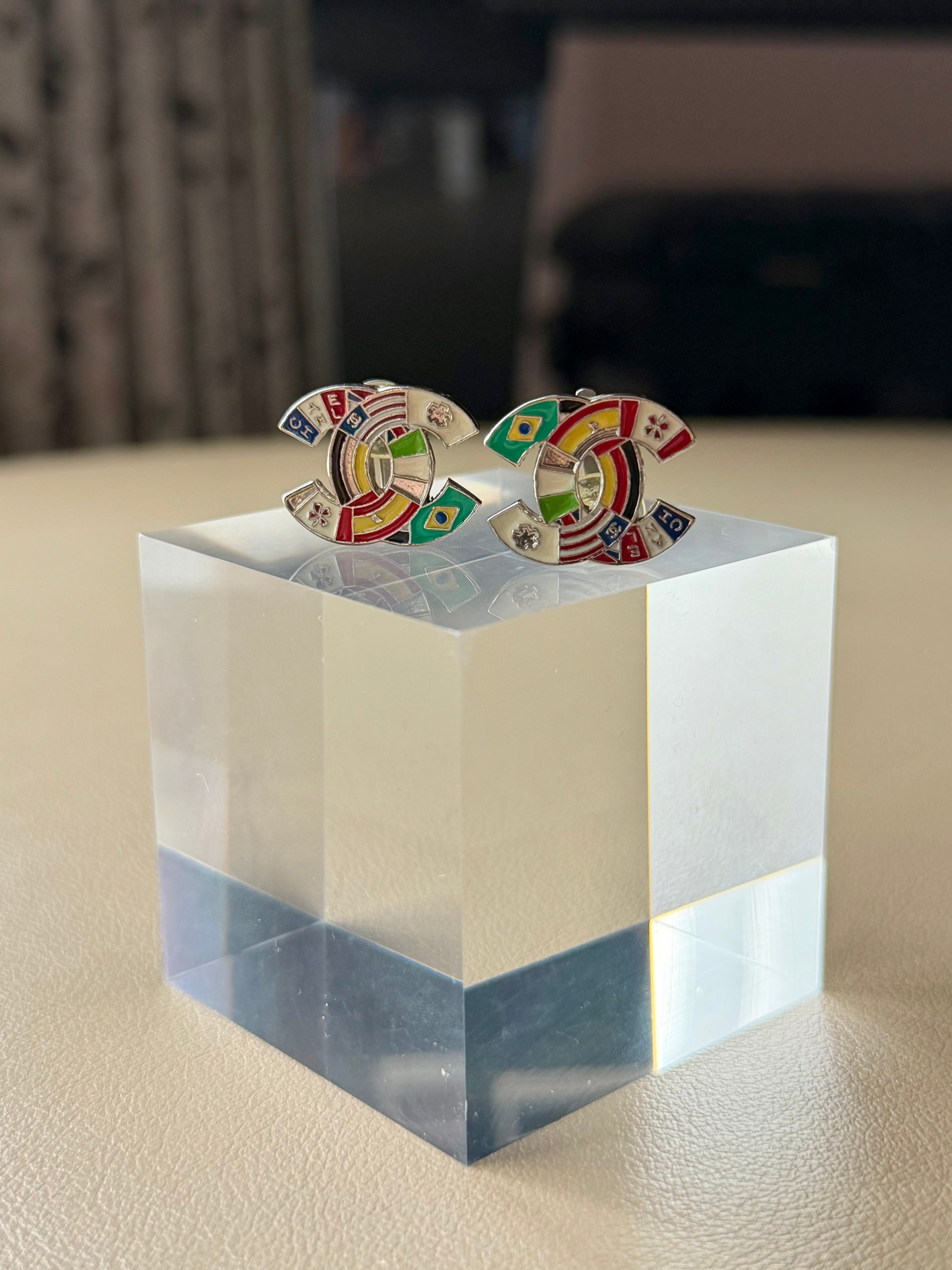 Cruise 1994/1995 "International Flag" CC Earrings