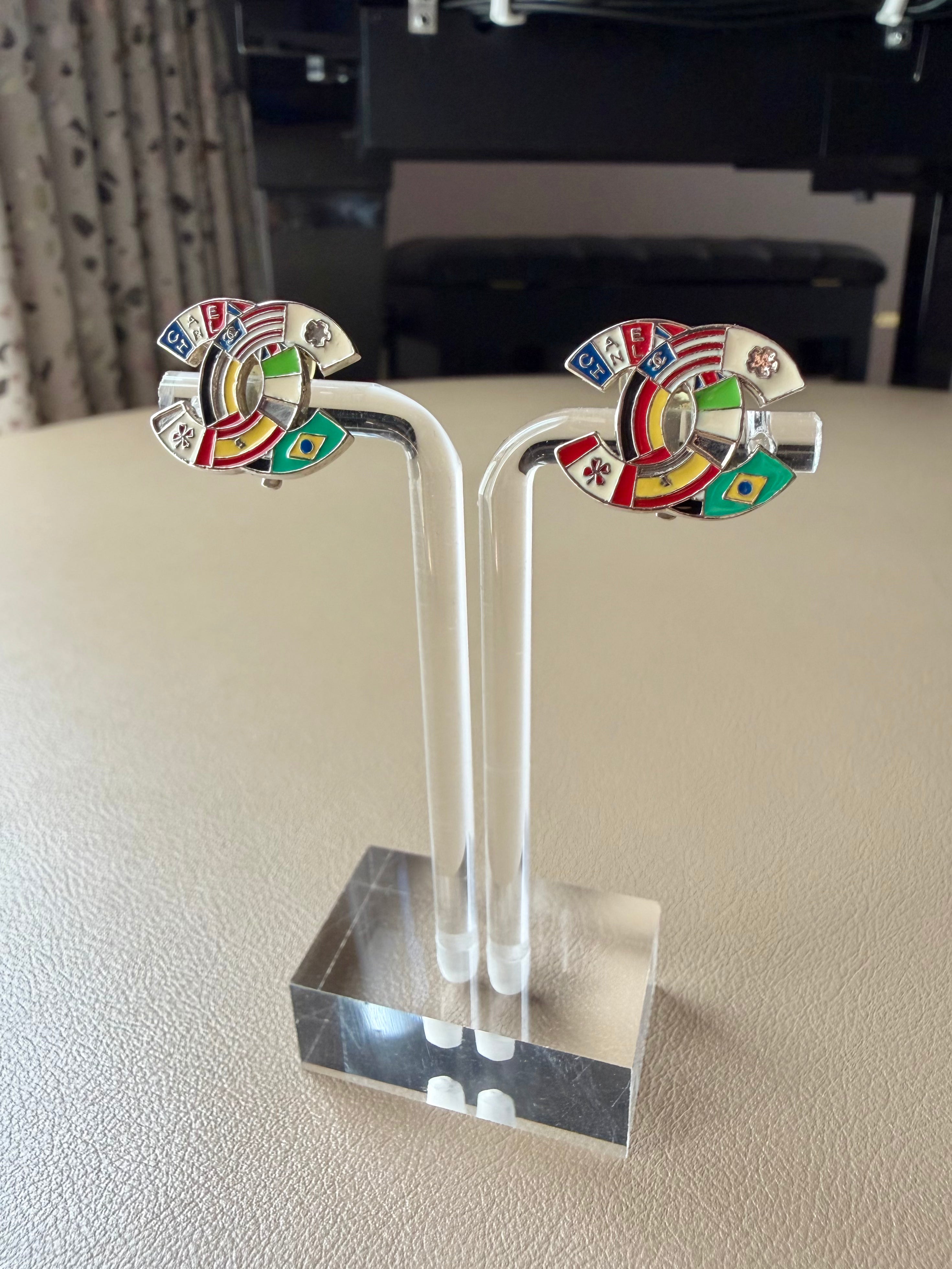 Cruise 1994/1995 "International Flag" CC Earrings