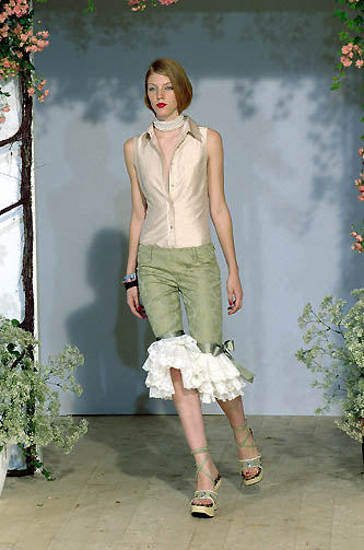 S/S 2004 Lace Flounce Capri Pants