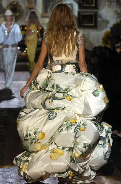S/S 2005 White Silk “Lemon & Serpent” Ruched Tiered Skirt